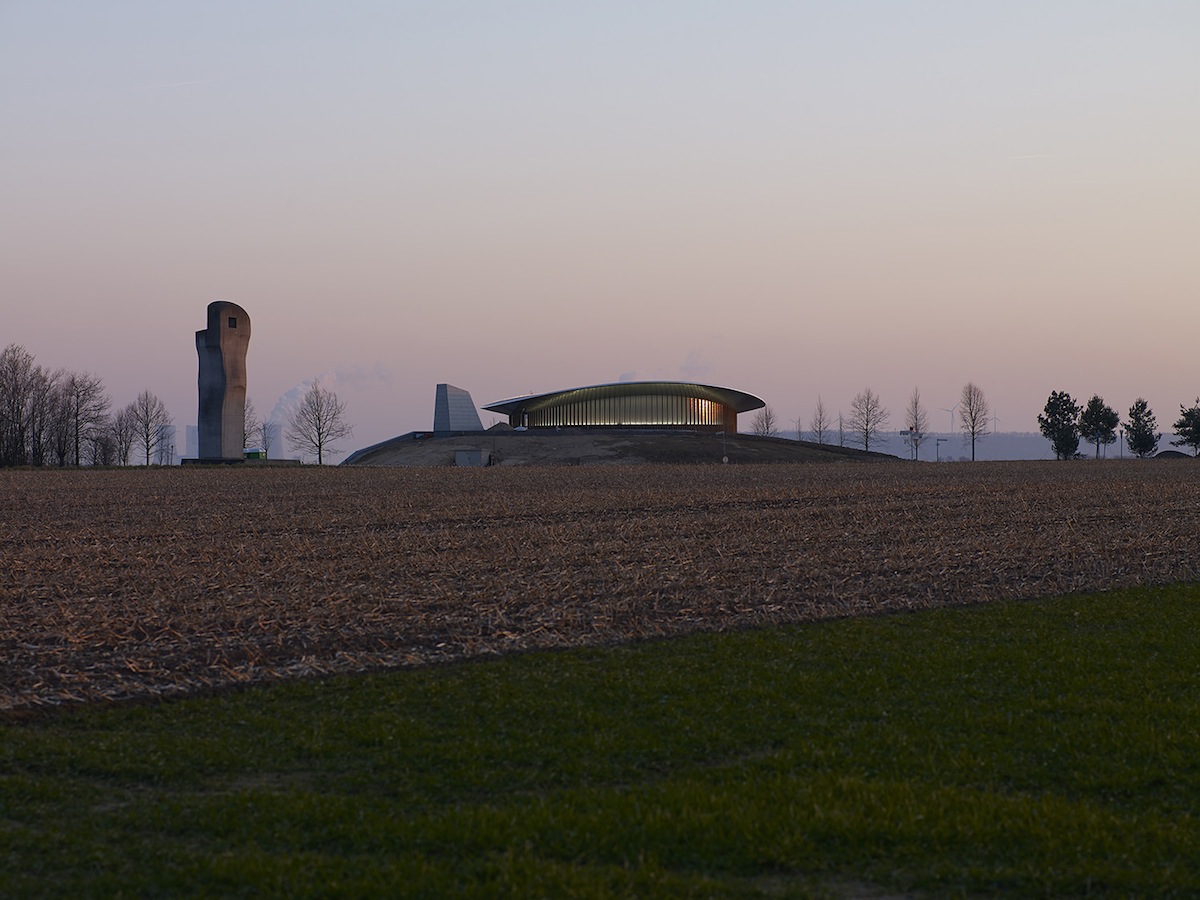 Skulpturenhalle, 2014/16. Foto: Nic Tenwiggenhorn, © VG Bild-Kunst, Bonn 2016