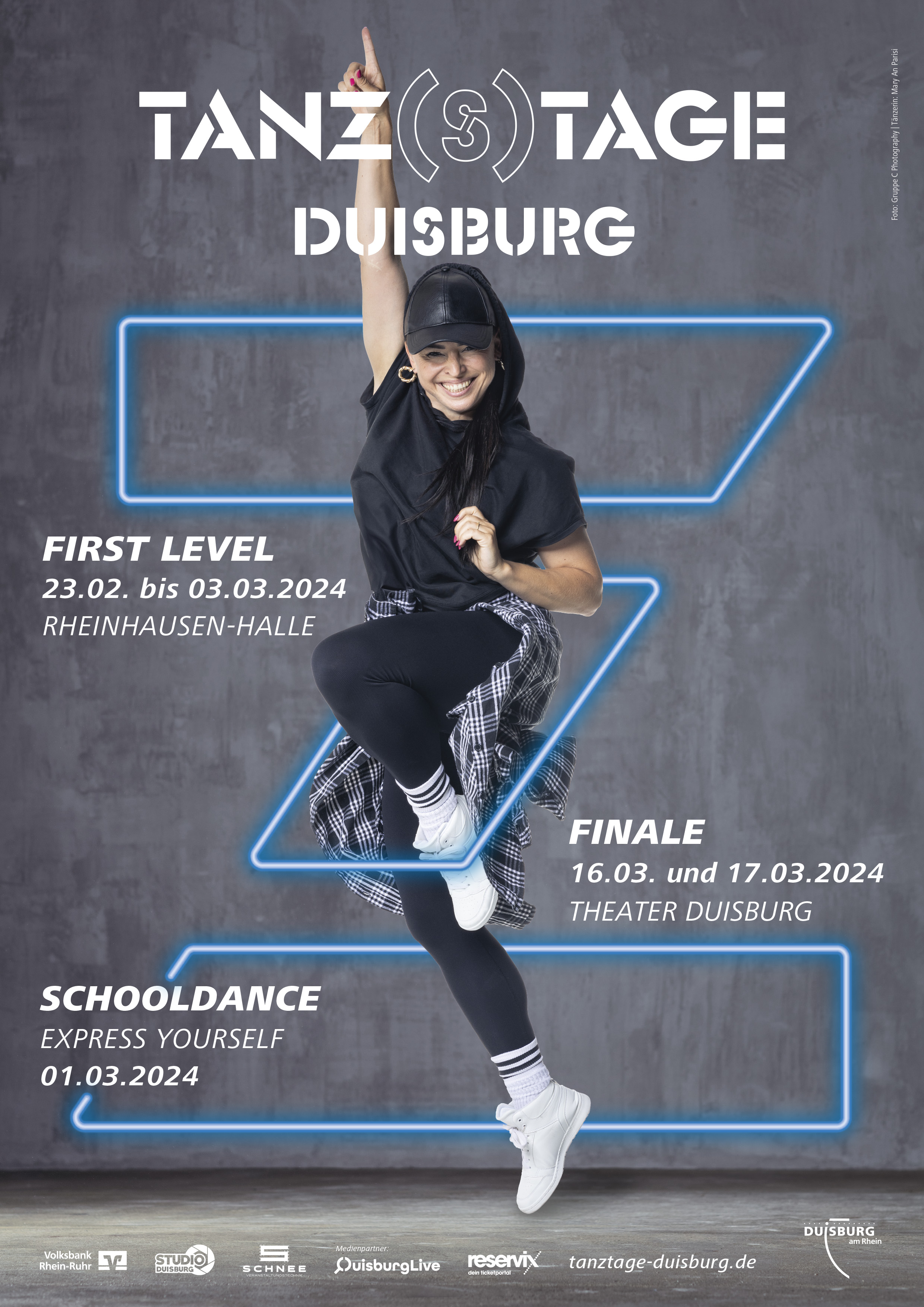 DIE TANZtage DUISBURG sind mit rund 5.000 Tänzerinnen und Tänzern das größte Amateurtanzevent in Deutschland. Sie bieten Nicht-Profis und Profis aller Altersklassen eine Bühne. Zwischen Hip-Hop und Show, Modern und Streetdance ist bei den TANZtagen Duisburg nahezu jede tänzerische Form vertreten. Hier finden Einsteiger ebenso ihr Publikum wie routinierte Formationen.